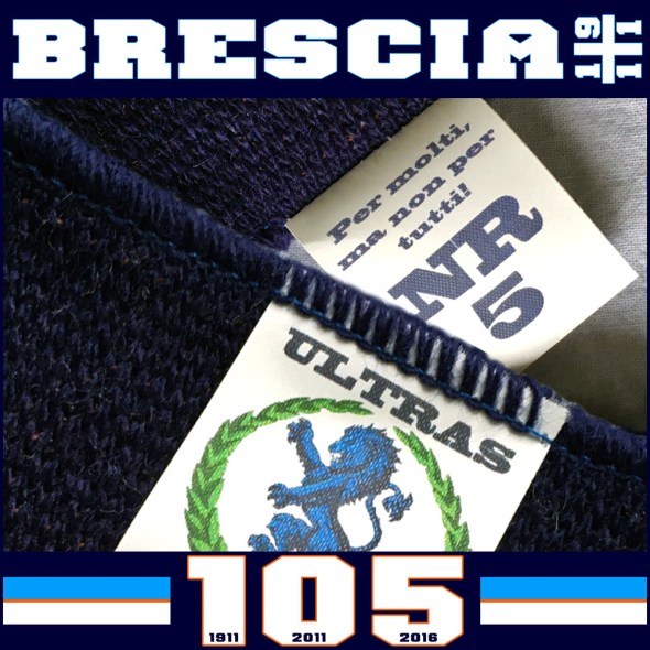 sciarpa_jacquard_105_anni