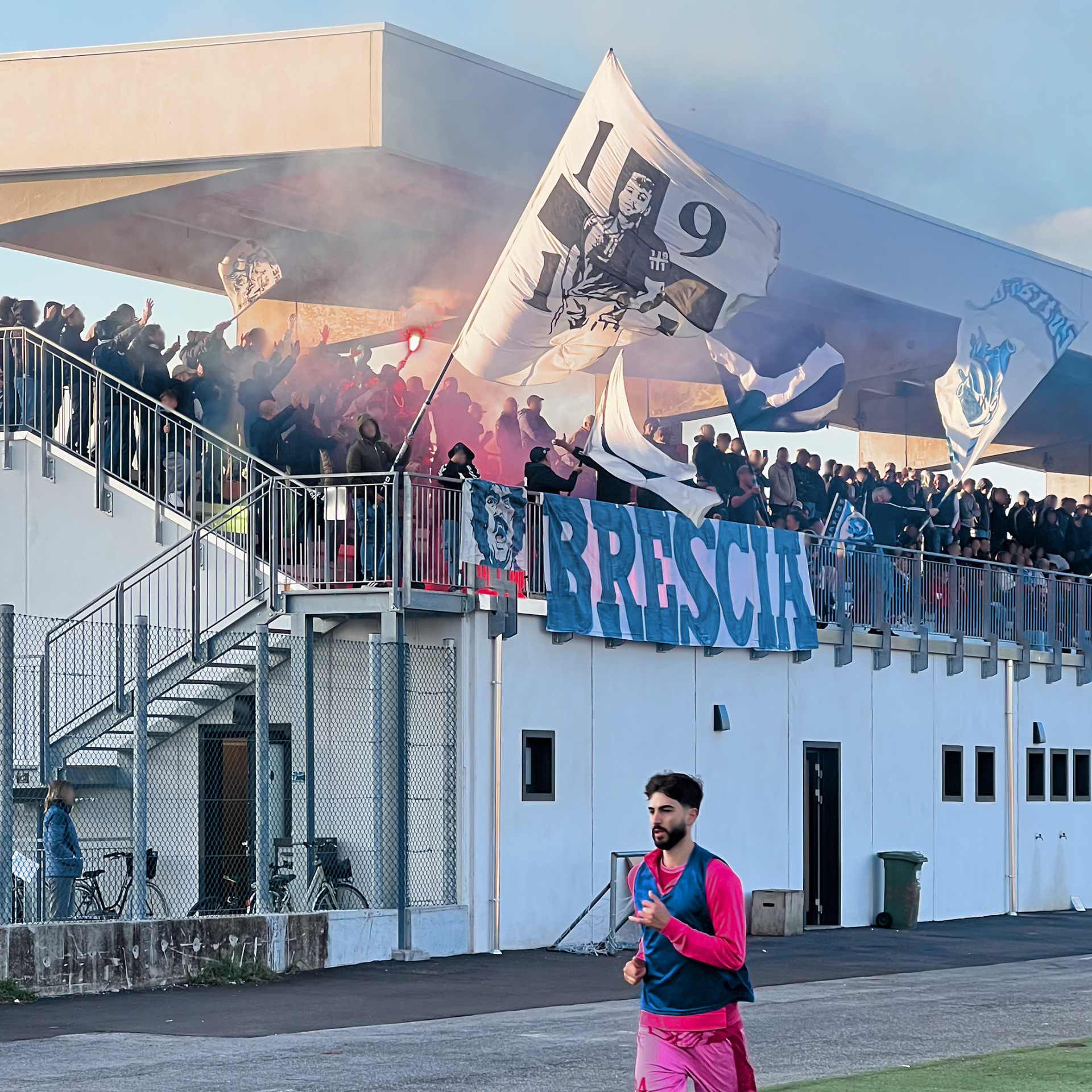 Montirone vs Brescia Fidelis: il tifo di Ultras Brescia 1911 sugli spalti, foto 1